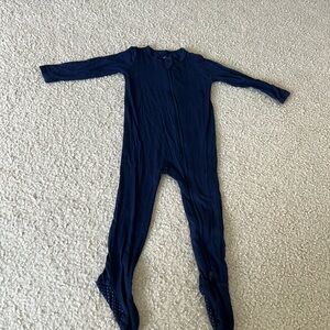 Kyte baby size 18-24mo navy pajamas.